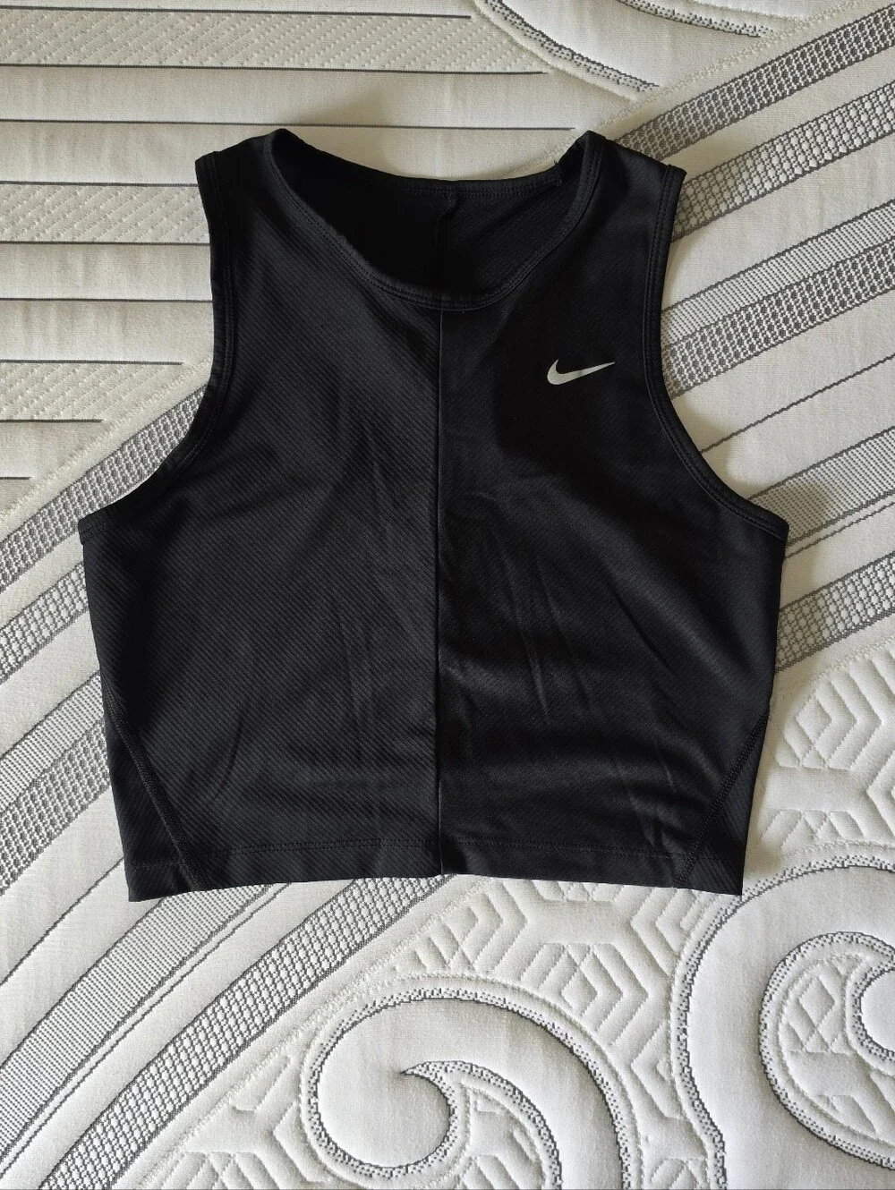 Nike Black Cropped Athletic Tank with Swoosh